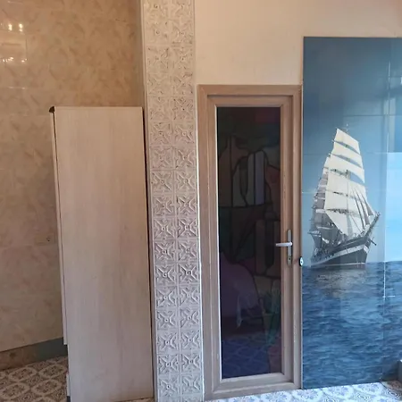 дом у моря с бассейном и сауной Apartment Odesa