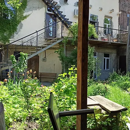 дом у моря с бассейном и сауной