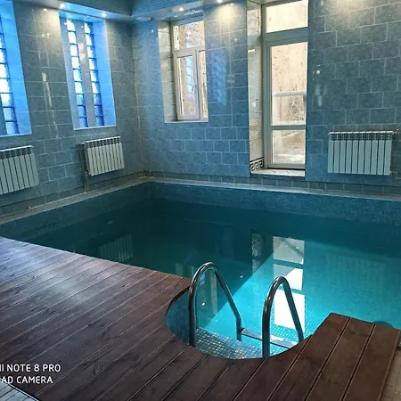 дом у моря с бассейном и сауной