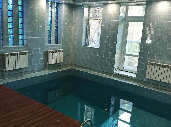 дом у моря с бассейном и сауной