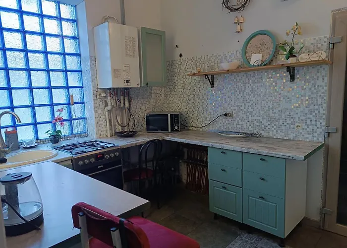 дом у моря с бассейном и сауной Odessza