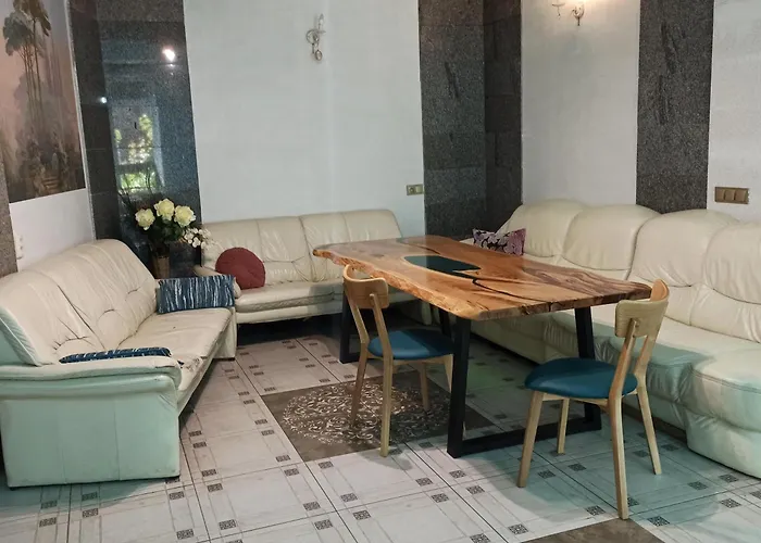 дом у моря с бассейном и сауной Apartman Odessza