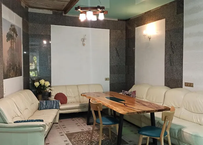 дом у моря с бассейном и сауной *