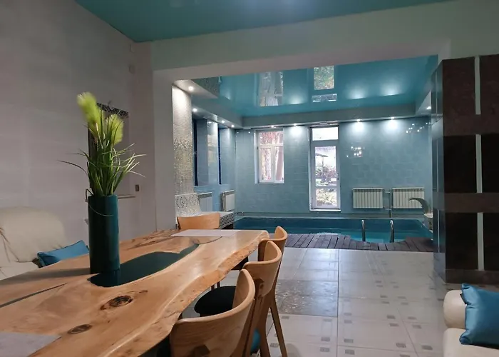 дом у моря с бассейном и сауной Apartman Odessza