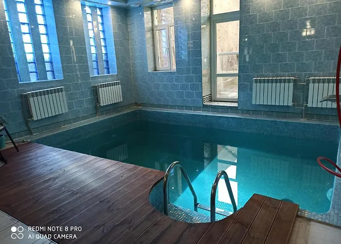 дом у моря с бассейном и сауной