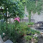 дом у моря с бассейном и сауной Odessa